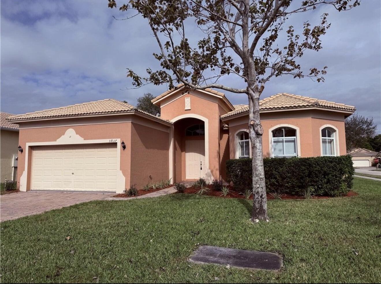 5837 Spanish River Road