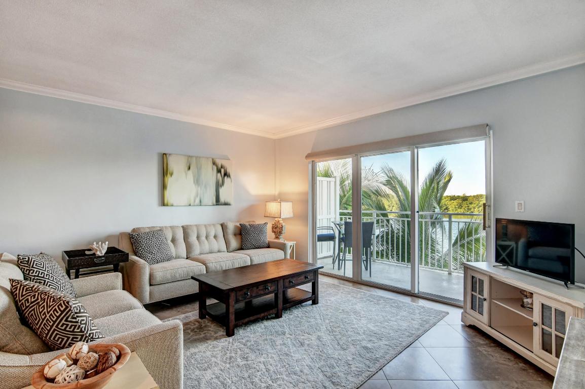 OCEAN PARK MANOR - Residential Lease