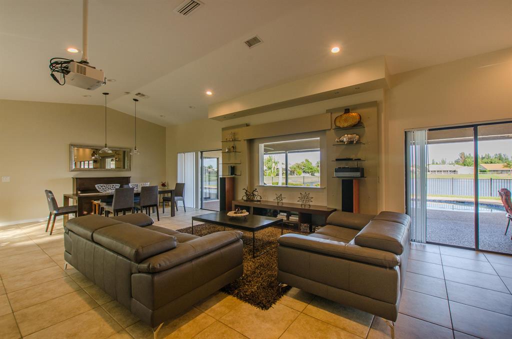 ISLAND LAKES SEC 1 1 - Residential Lease