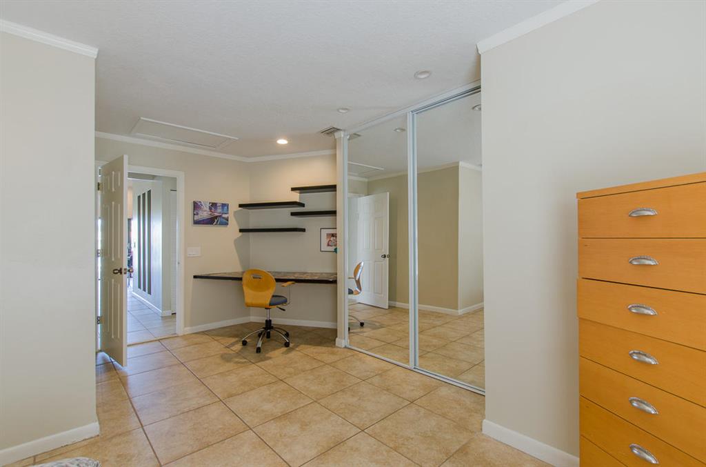 ISLAND LAKES SEC 1 1 - Residential Lease