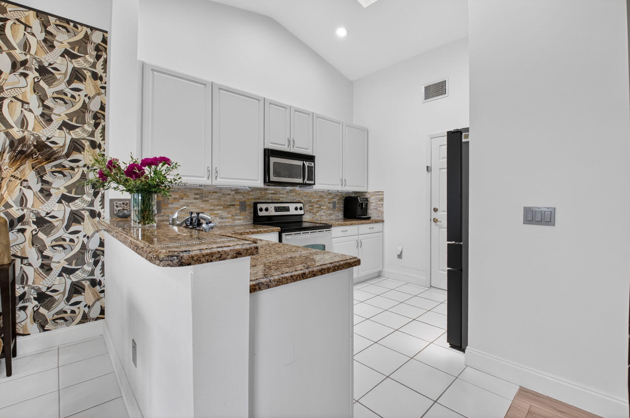 ST TROPEZ AT BOCA GOLF VILLAS CONDO - Residential