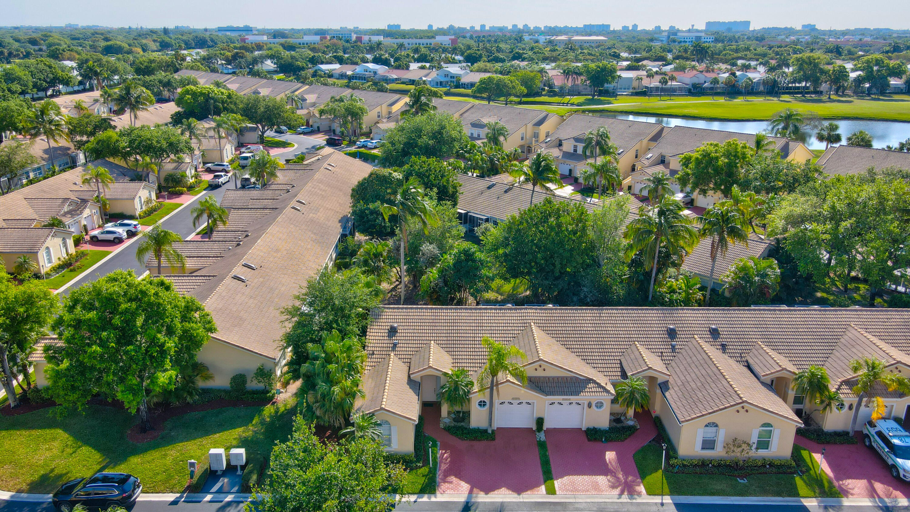 ST TROPEZ AT BOCA GOLF VILLAS CONDO - Residential