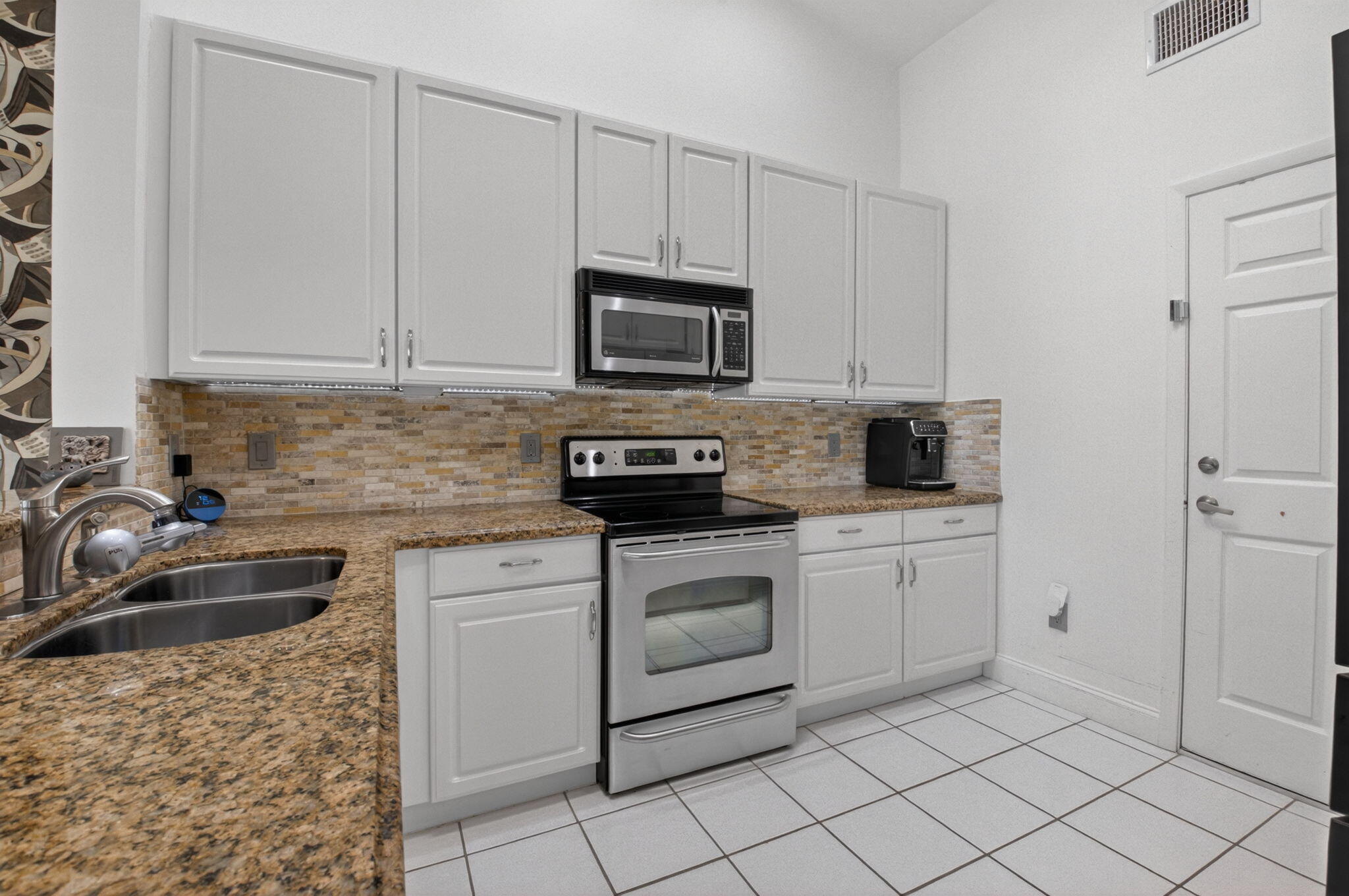 ST TROPEZ AT BOCA GOLF VILLAS CONDO - Residential