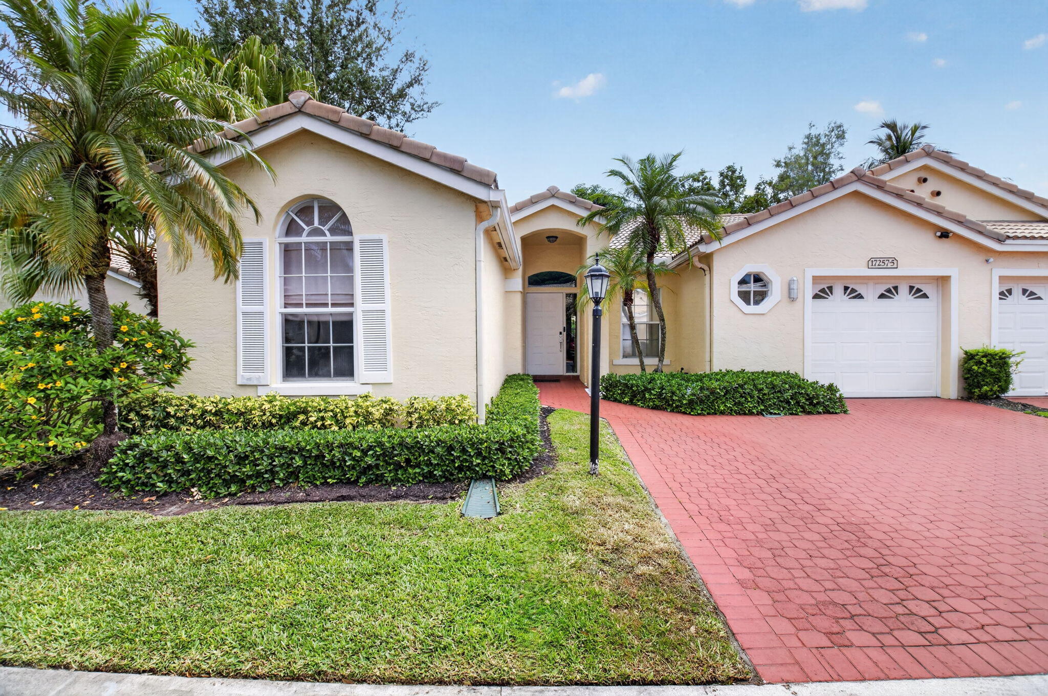 ST TROPEZ AT BOCA GOLF VILLAS CONDO - Residential