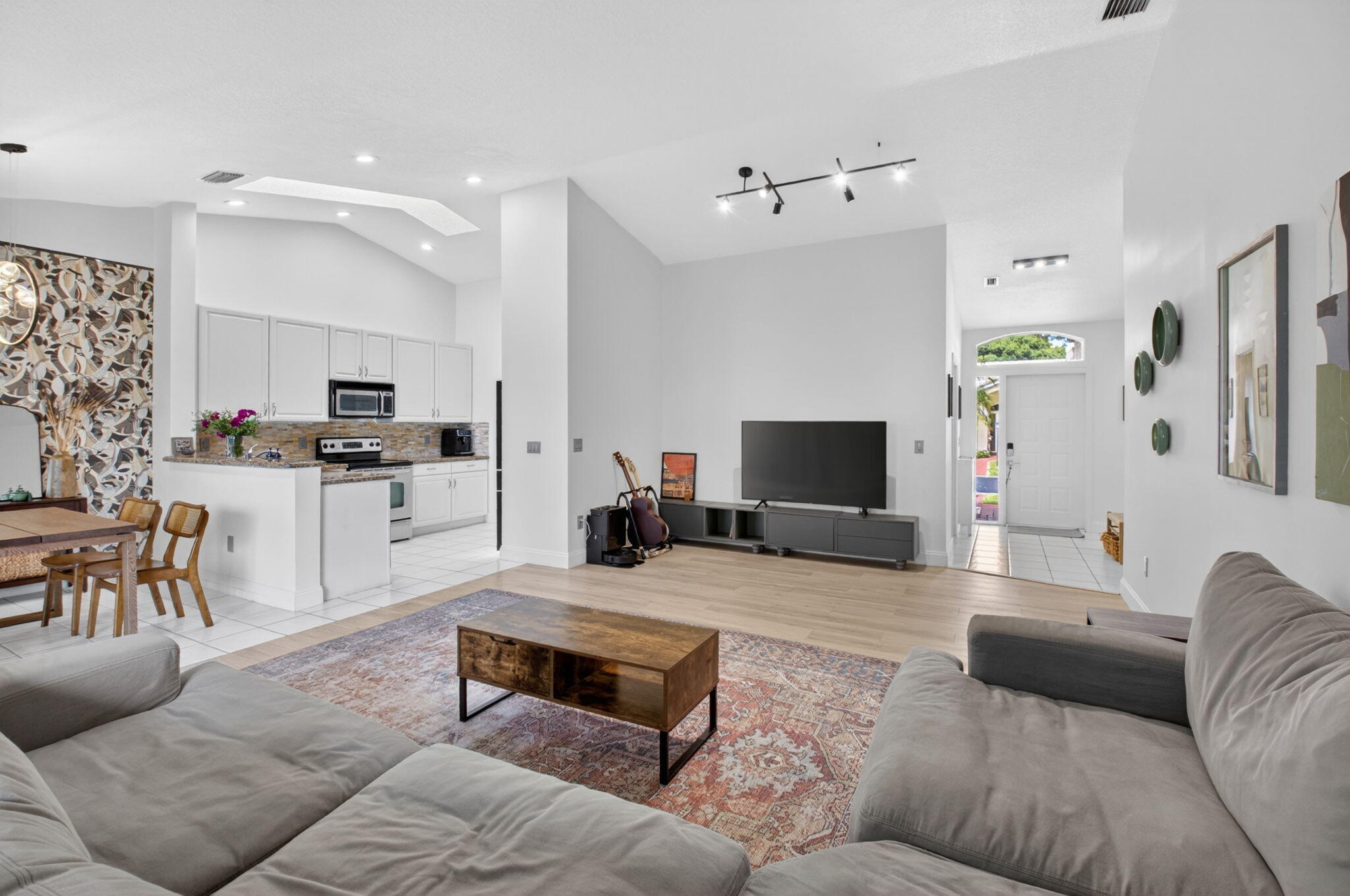 ST TROPEZ AT BOCA GOLF VILLAS CONDO - Residential