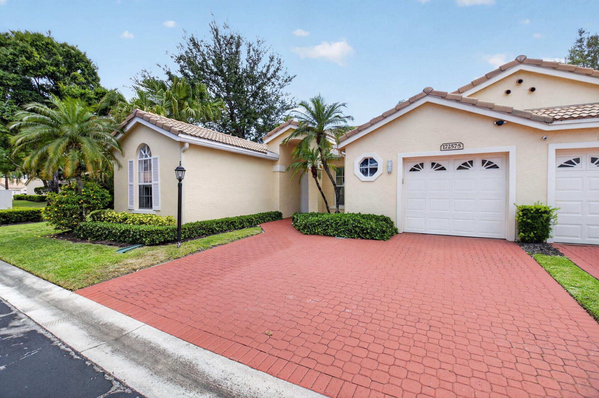 ST TROPEZ AT BOCA GOLF VILLAS CONDO - Residential