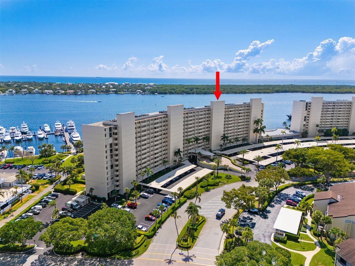 132 Lakeshore Drive 717