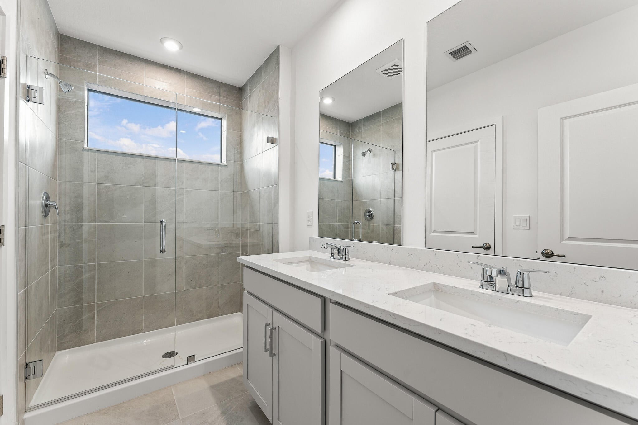 View photos, virtual tours, details... 7231 Channing Avenue