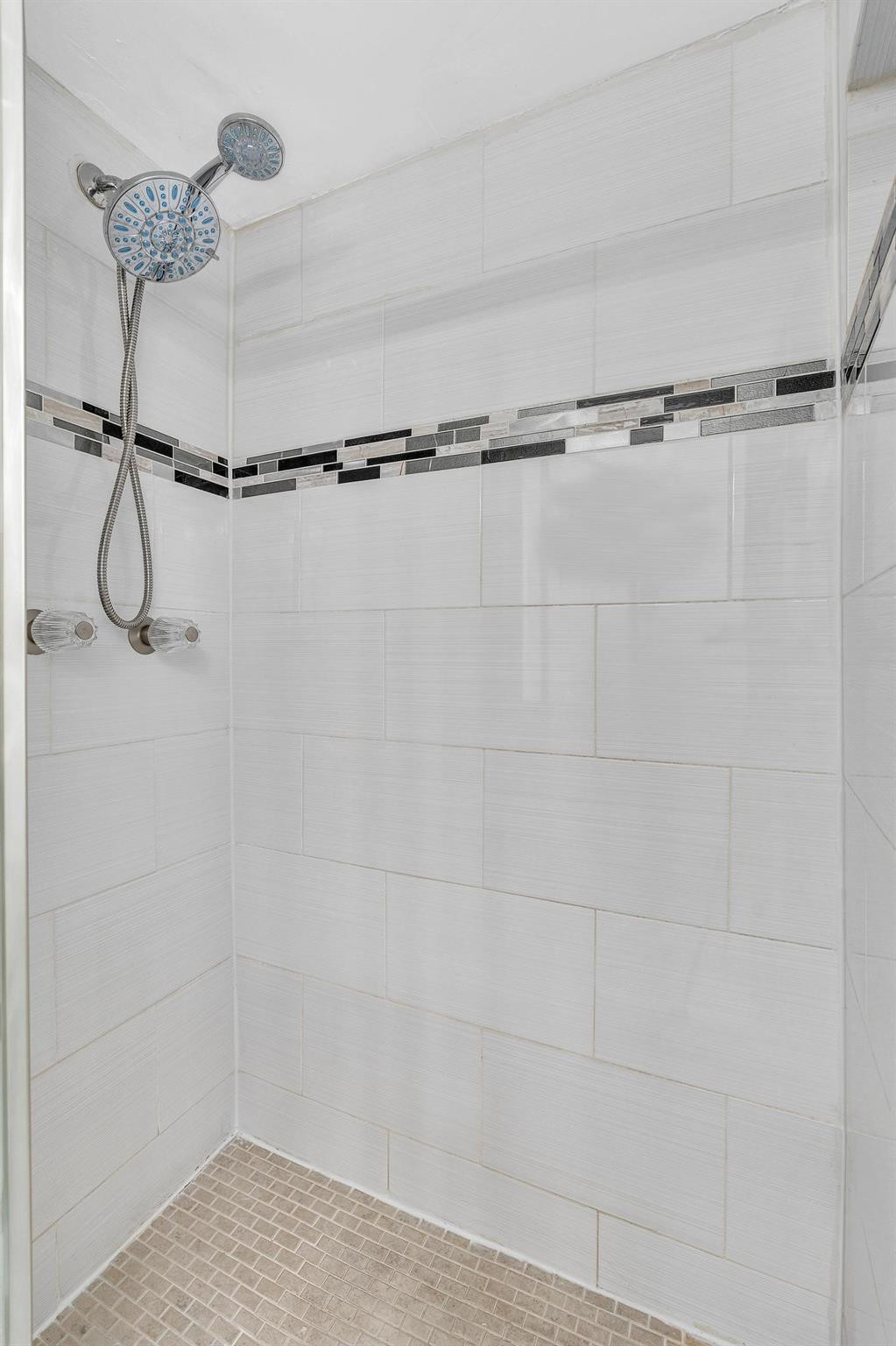 COUNTRY PINES DAVIE - Residential