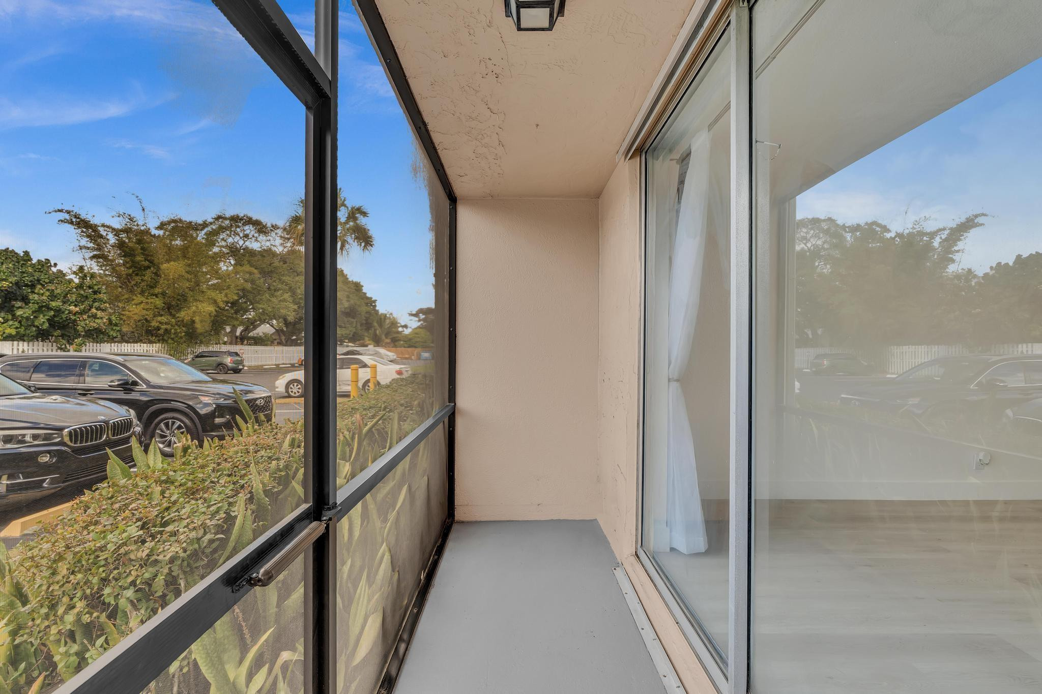 COUNTRY PINES DAVIE - Residential