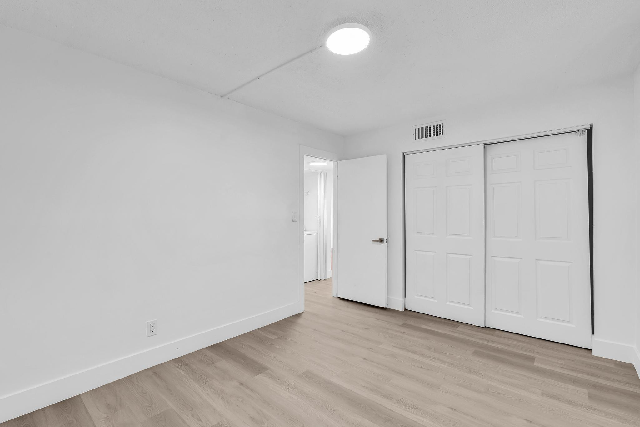 COUNTRY PINES DAVIE - Residential