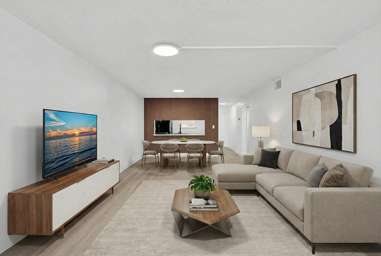 COUNTRY PINES DAVIE - Residential