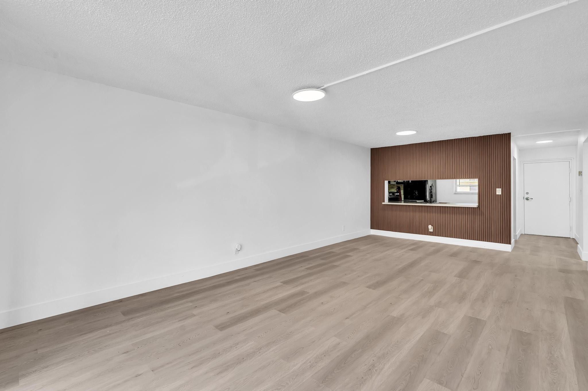 COUNTRY PINES DAVIE - Residential