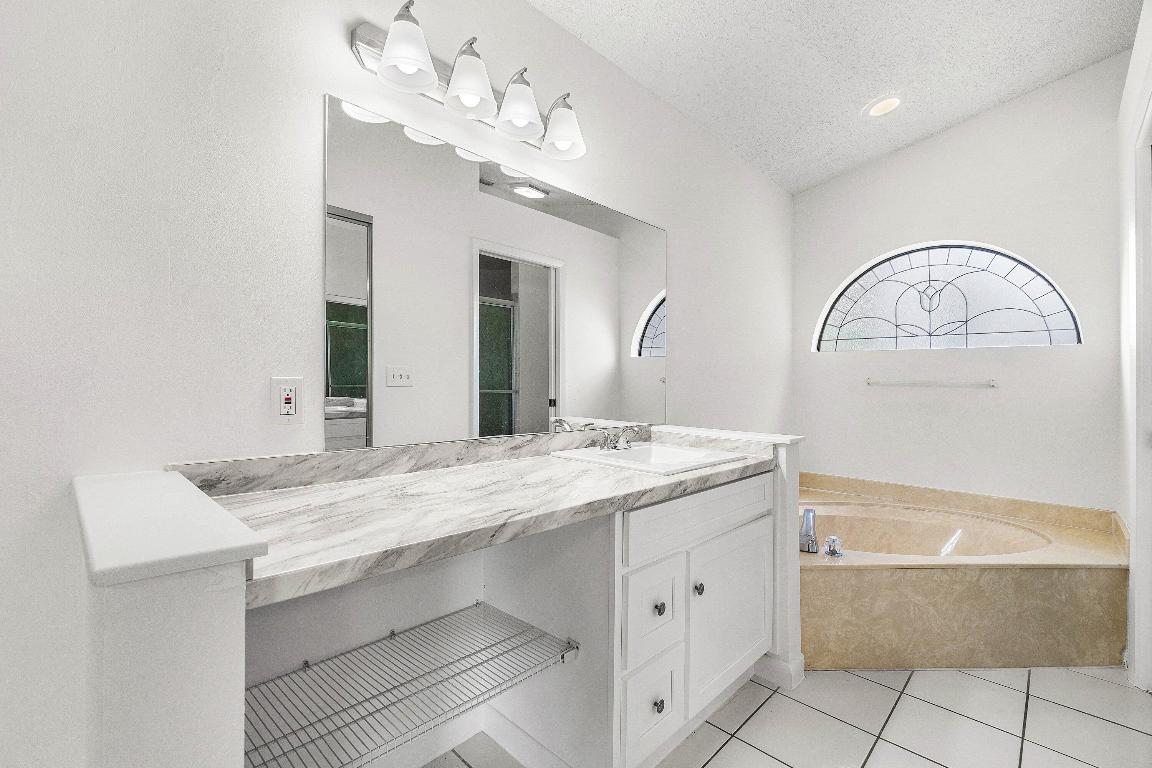 FAIRFIELDS LACUNA 3 - Residential