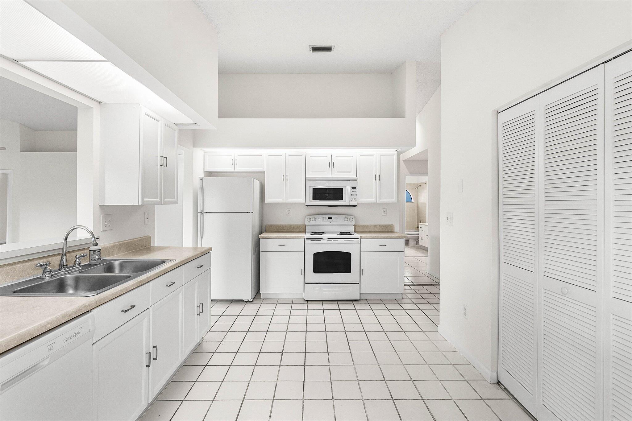 FAIRFIELDS LACUNA 3 - Residential