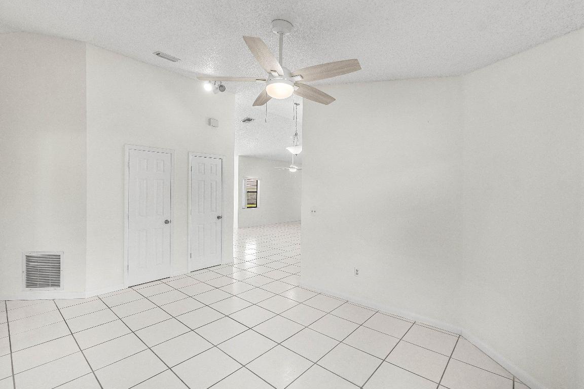 FAIRFIELDS LACUNA 3 - Residential