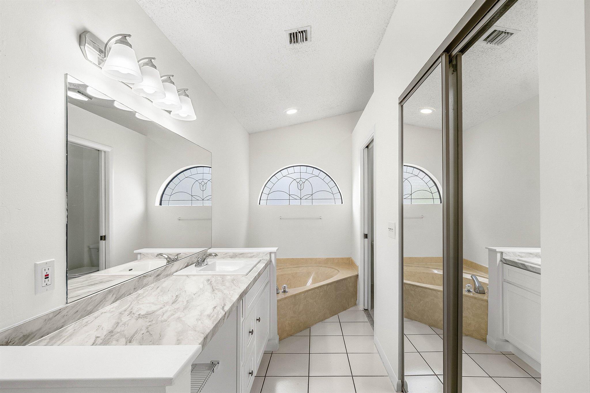 FAIRFIELDS LACUNA 3 - Residential