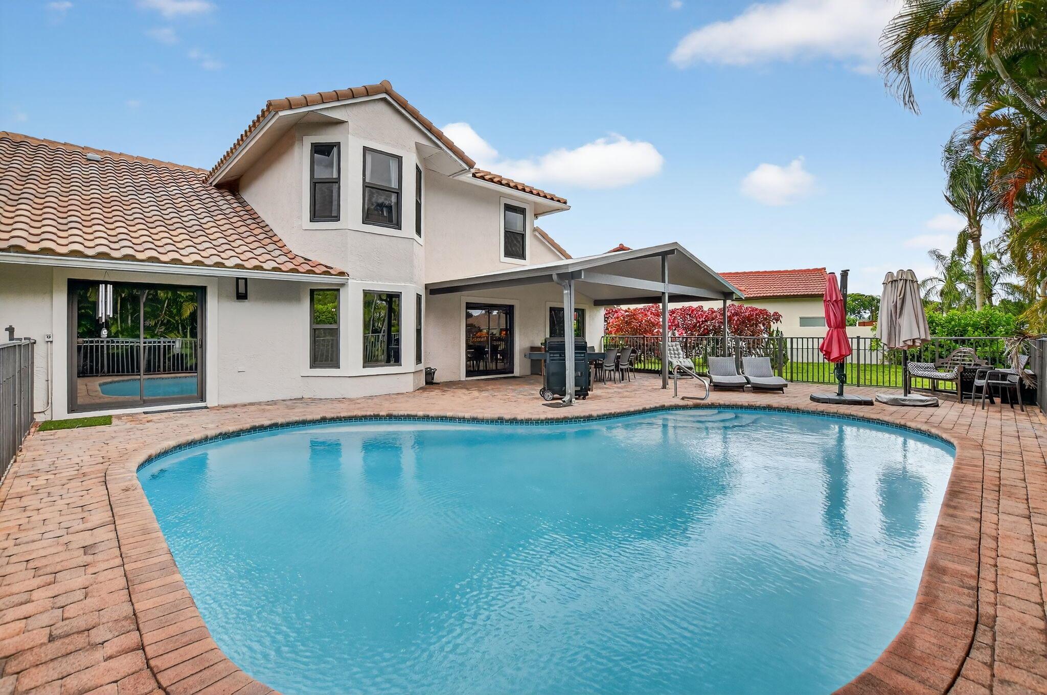 10798 Sea Cliff Circle