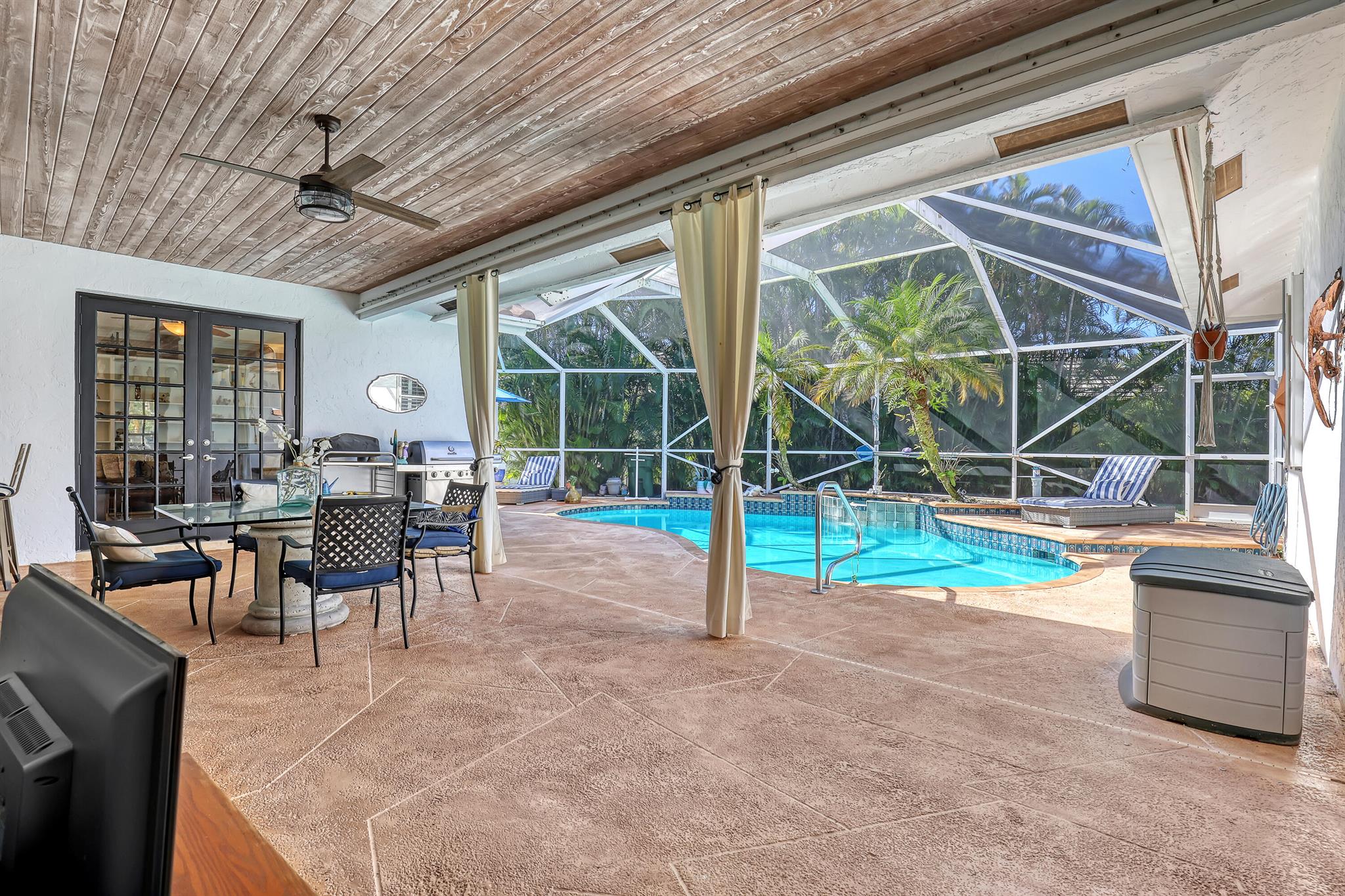 LAKEFIELD OF THE LANDINGS - Residential