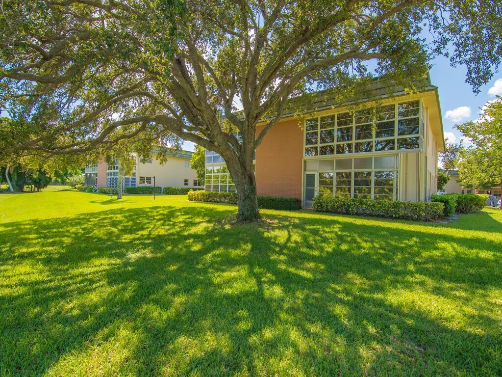 VISTA GARDENS - Residential