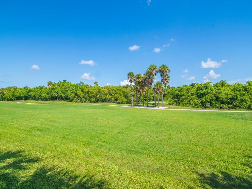 VISTA GARDENS - Residential