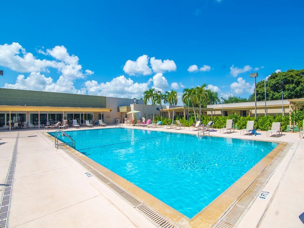 VISTA GARDENS - Residential