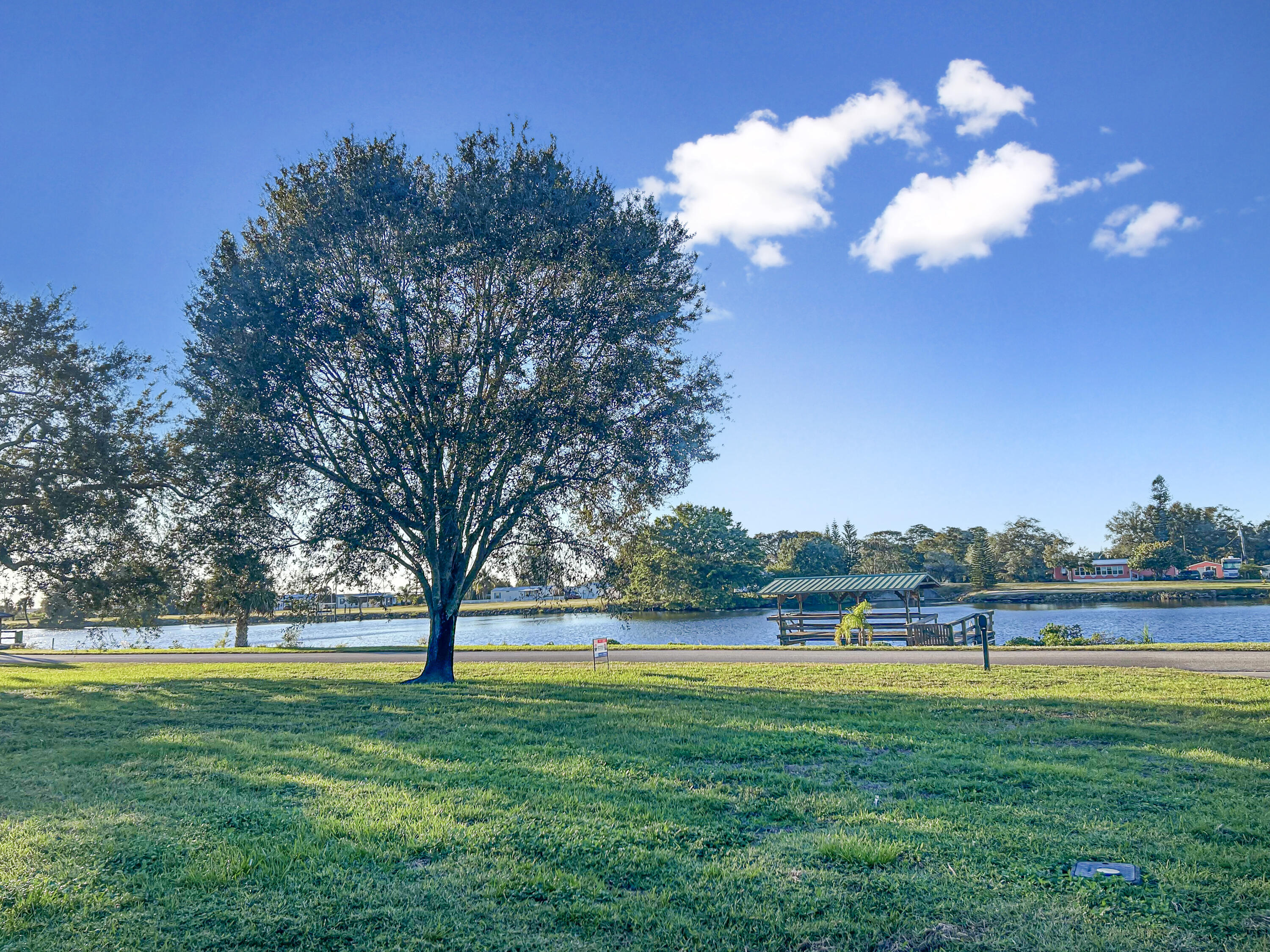 BOWDENS WATERFRONT ESTATE - Residential