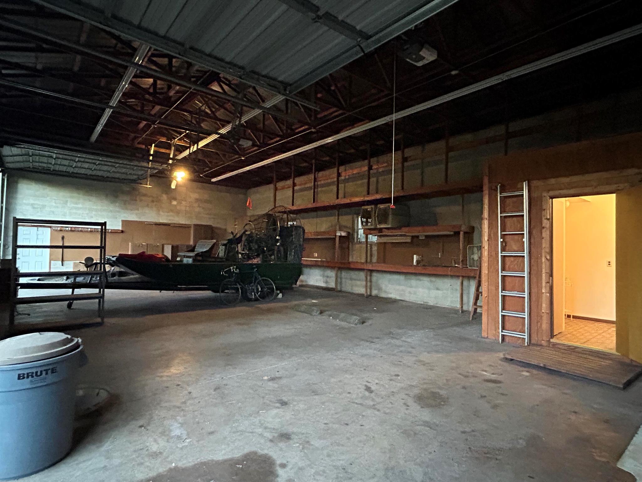 BOWDENS WATERFRONT ESTATE - Residential