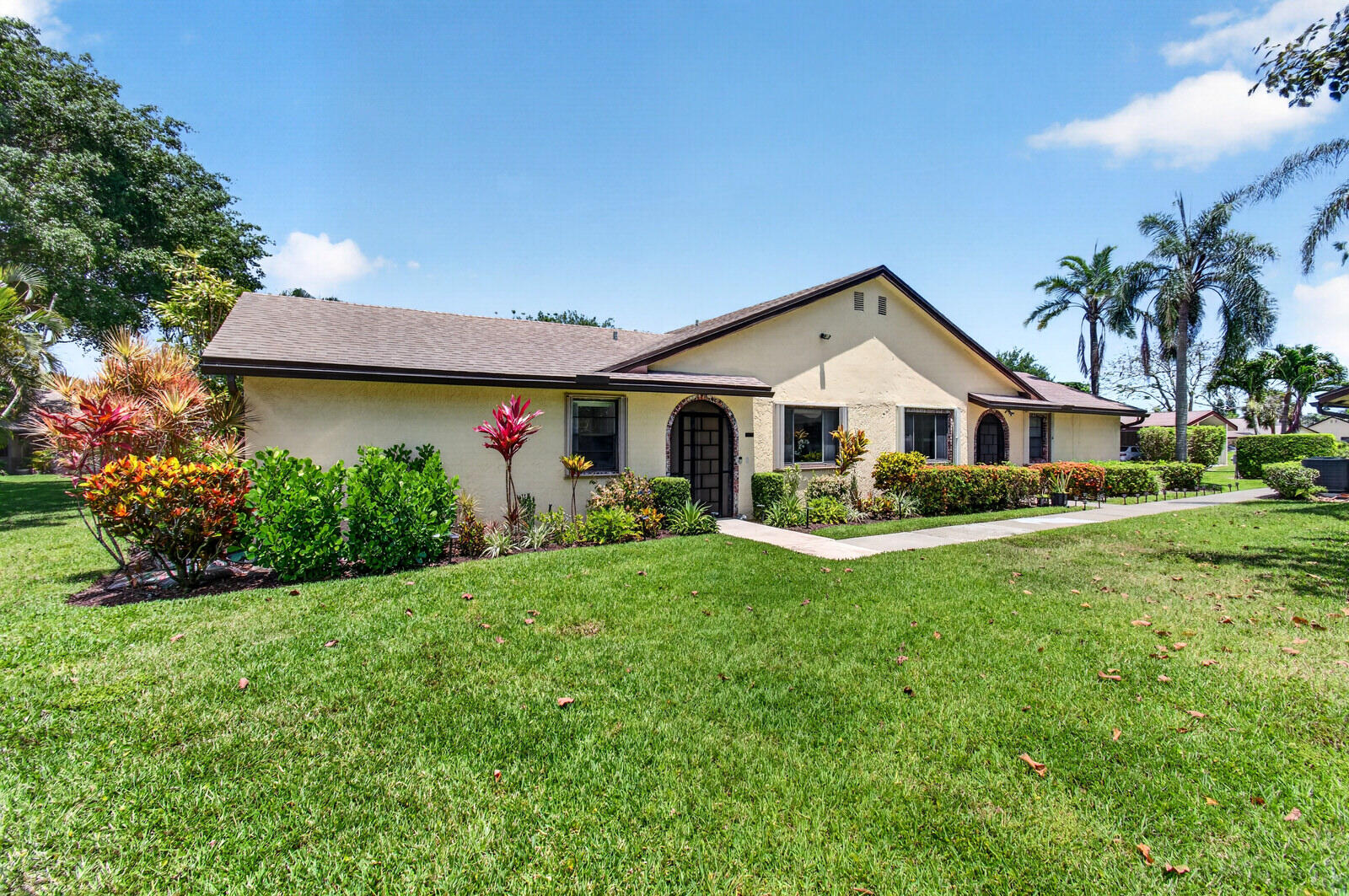 LAKES OF BOCA BARWOOD 2 - Residential