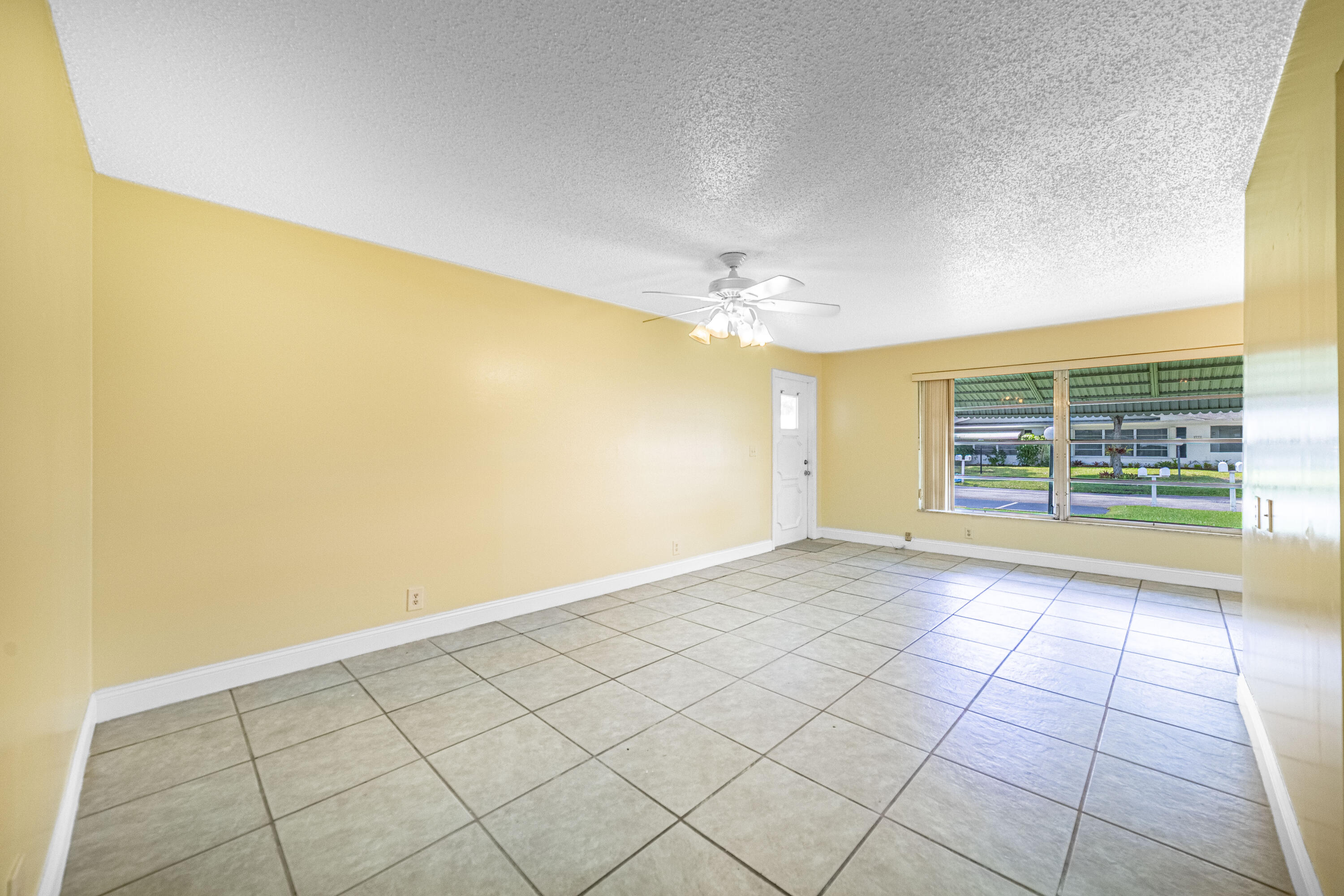 LAUDERDALE WEST CONDO NO XVII - Residential