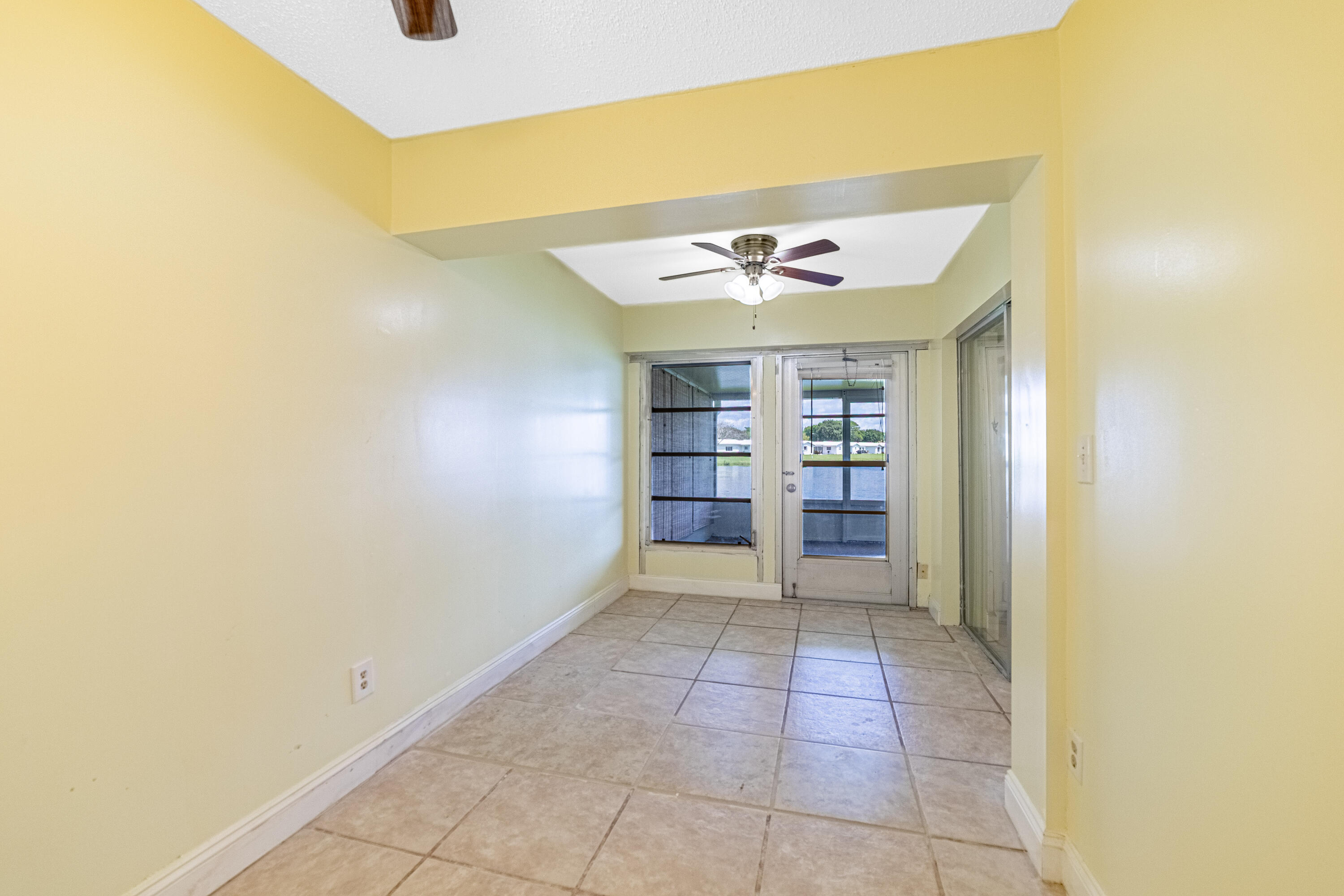 LAUDERDALE WEST CONDO NO XVII - Residential