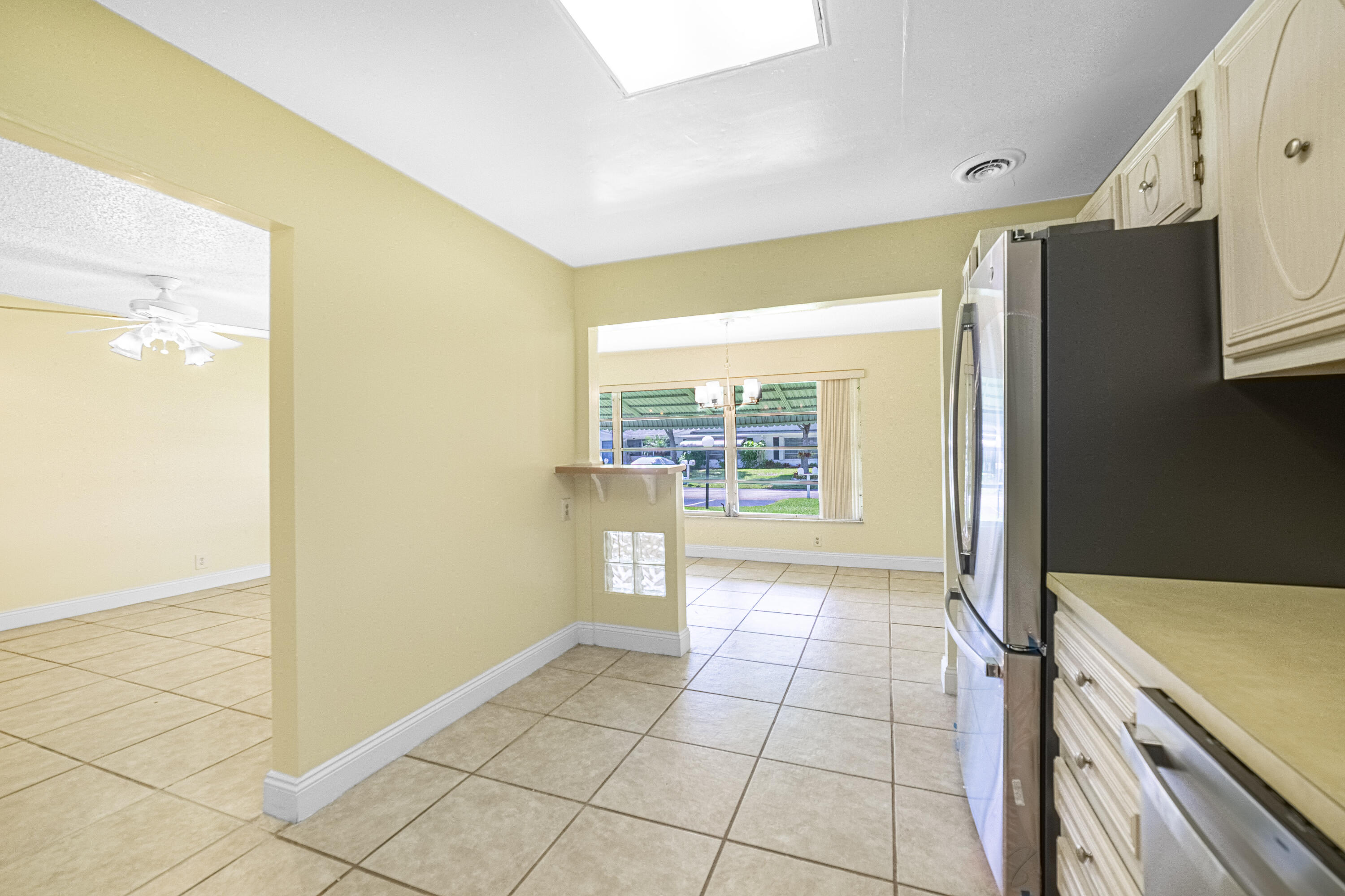 LAUDERDALE WEST CONDO NO XVII - Residential