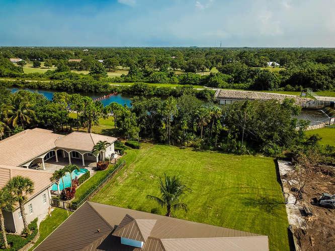 Windstone / HARBOUR BLUFF - Residential