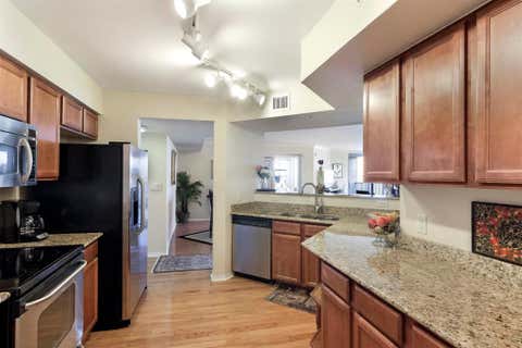 Featured picture for the property R10735241