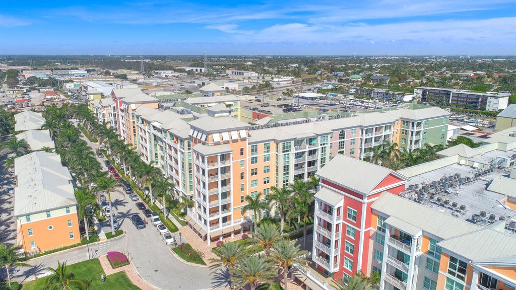 MOORINGS AT LANTANA CONDO 3 - Residential