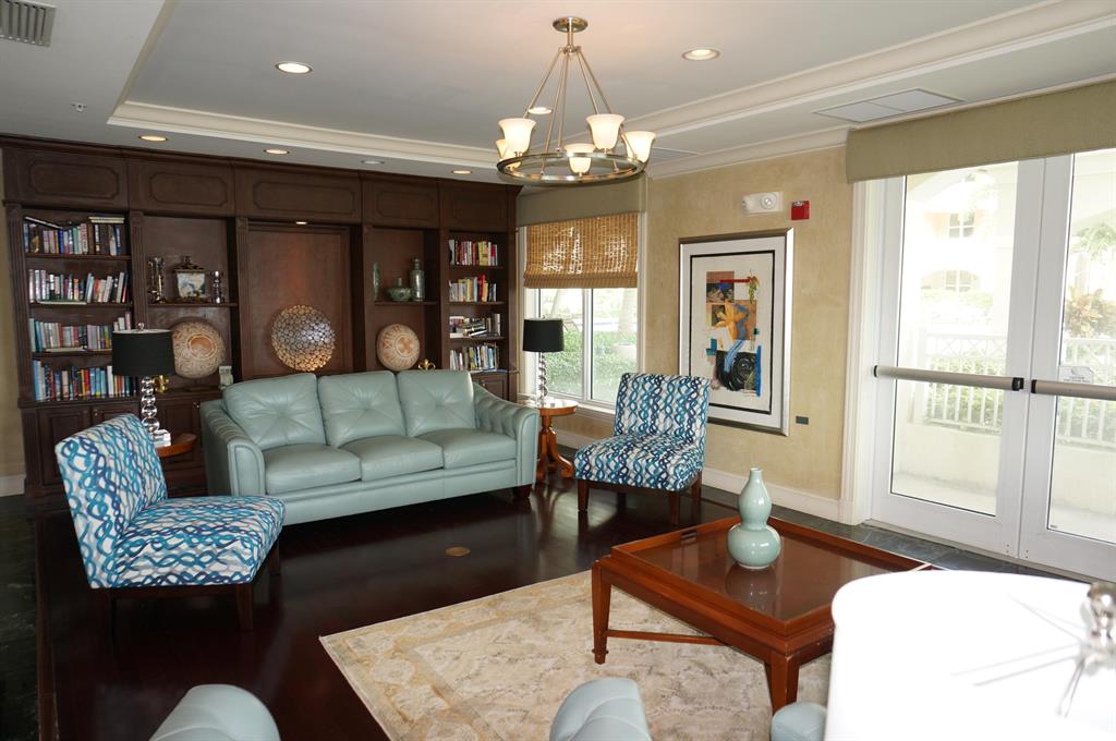 MOORINGS AT LANTANA CONDO 3 - Residential