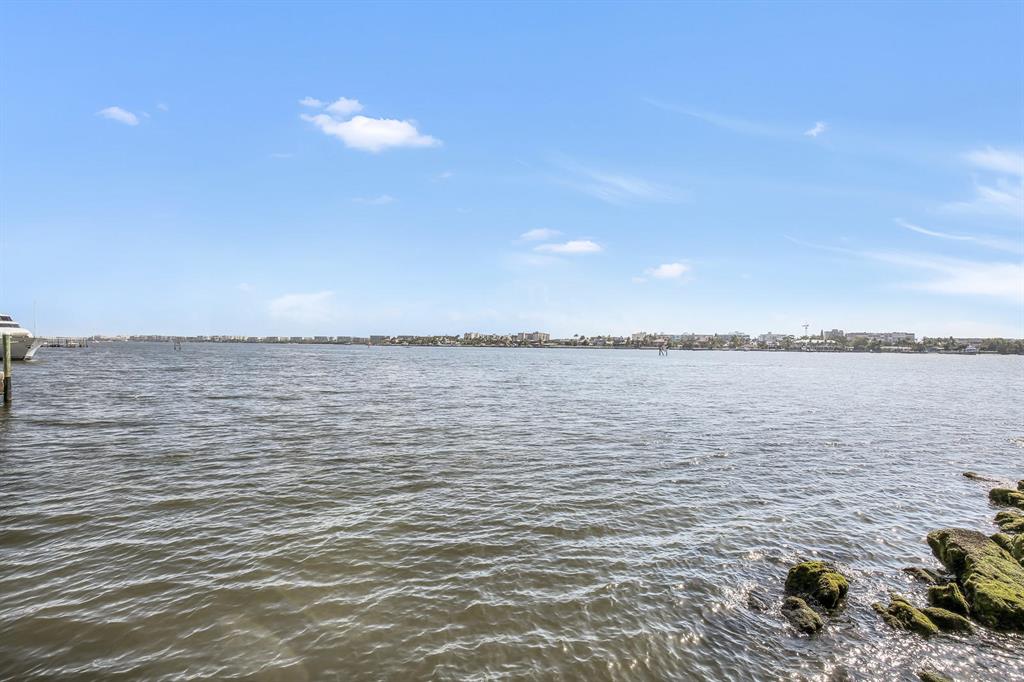 MOORINGS AT LANTANA CONDO 3 - Residential