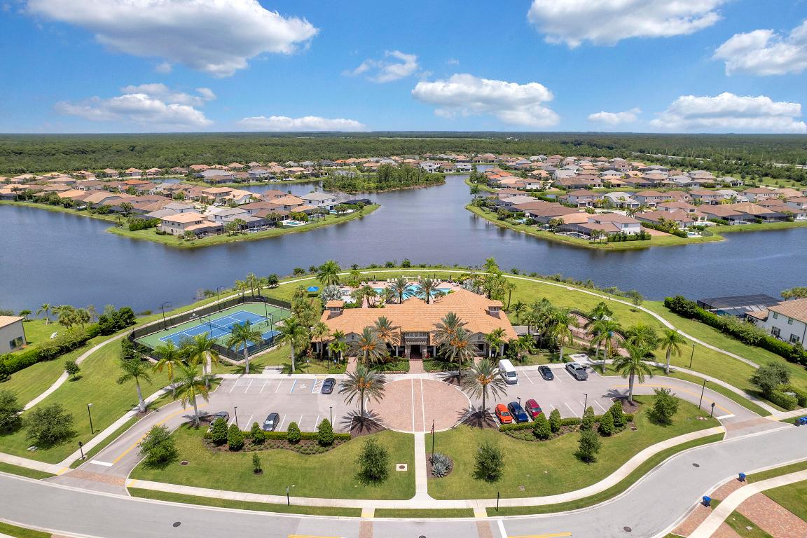 SONOMA ISLES - Residential