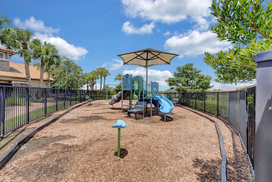 SONOMA ISLES - Residential