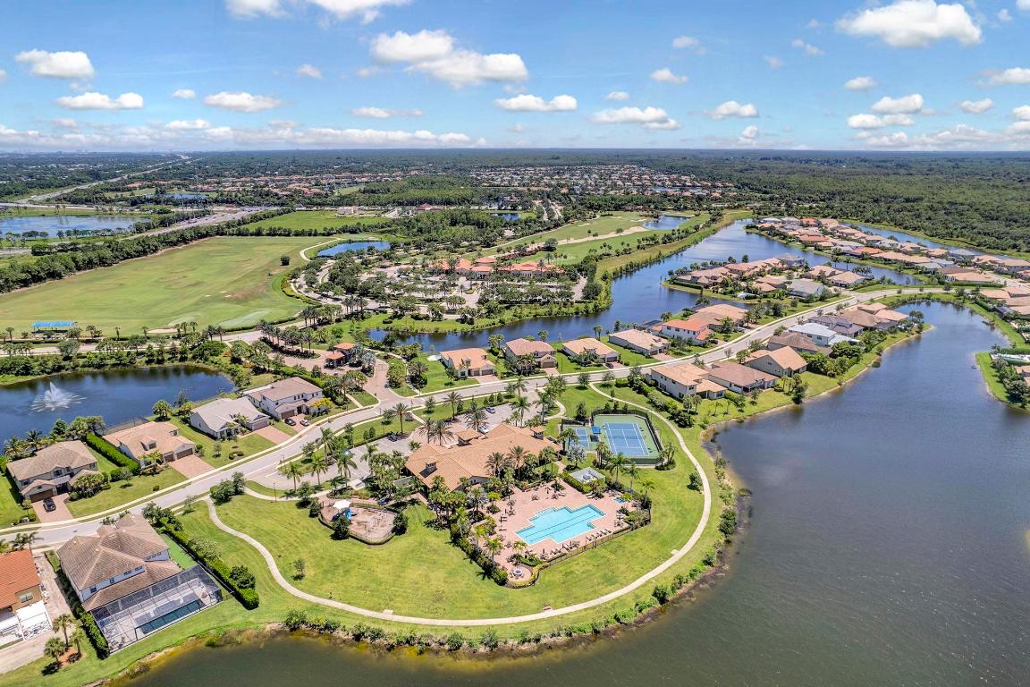 SONOMA ISLES - Residential