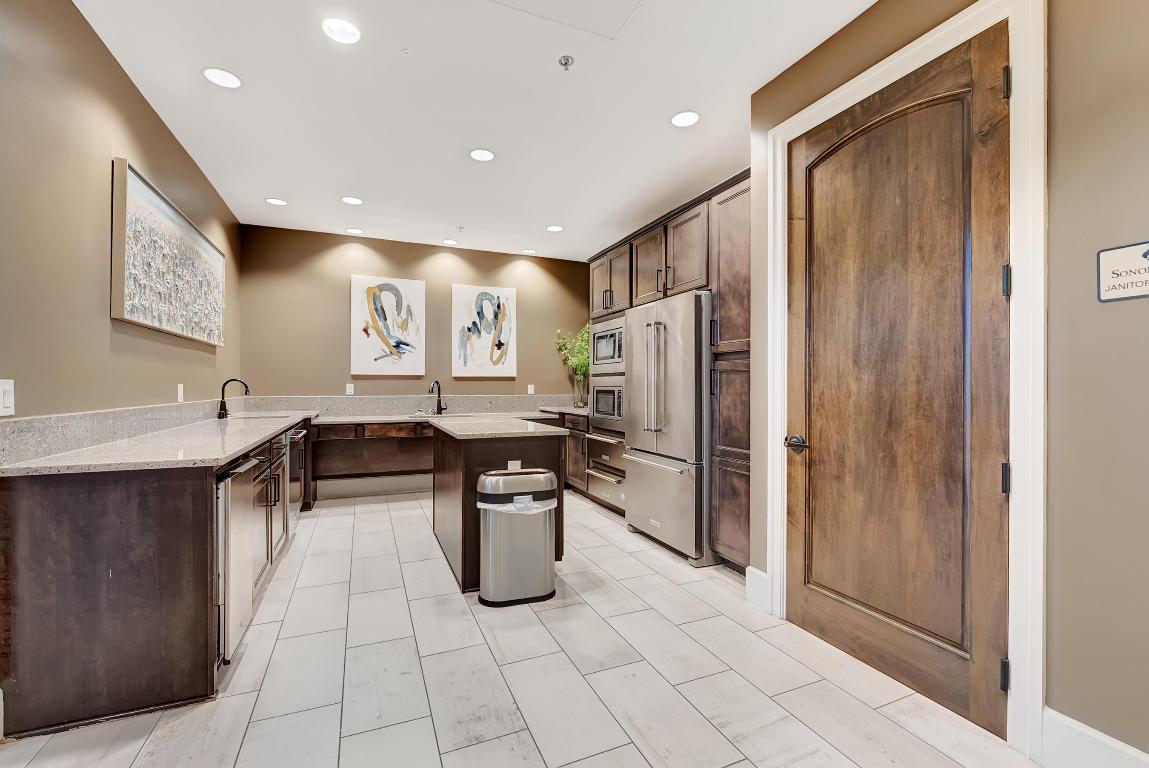 SONOMA ISLES - Residential