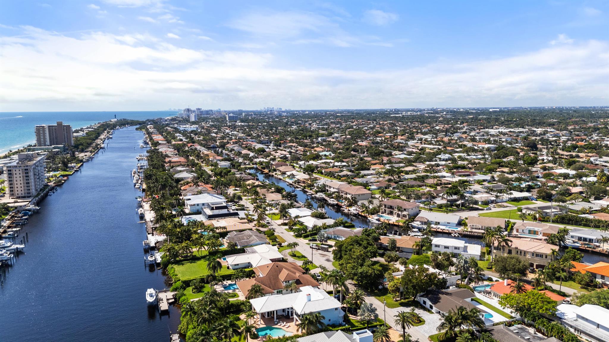 VENETIAN ISLES 3RD SEC - Residential