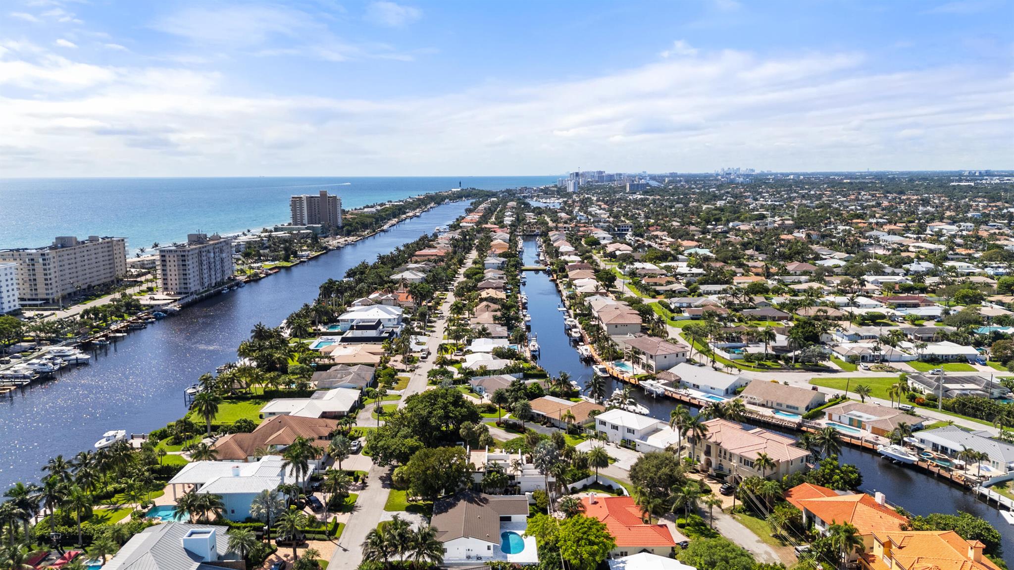VENETIAN ISLES 3RD SEC - Residential