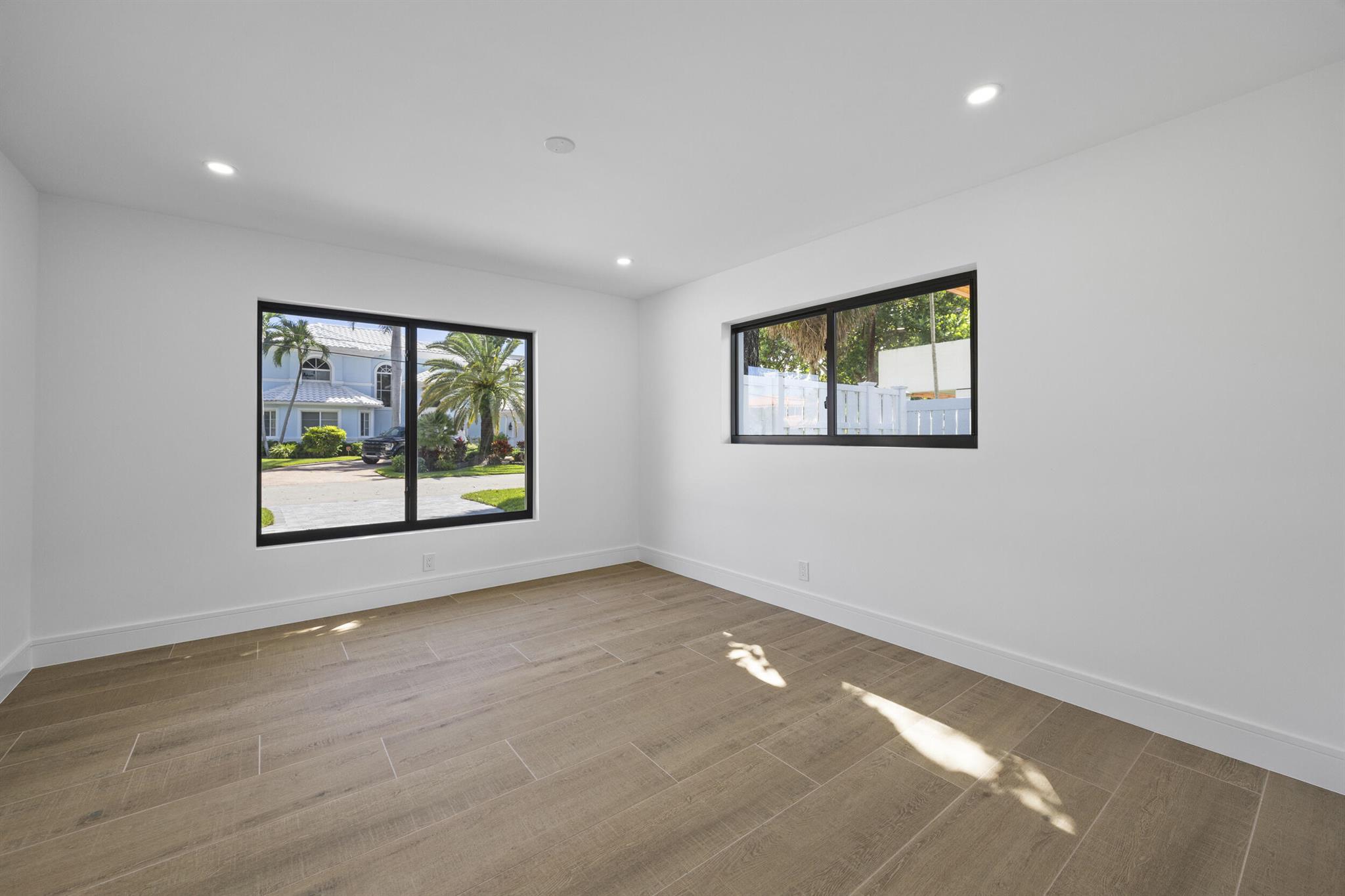VENETIAN ISLES 3RD SEC - Residential