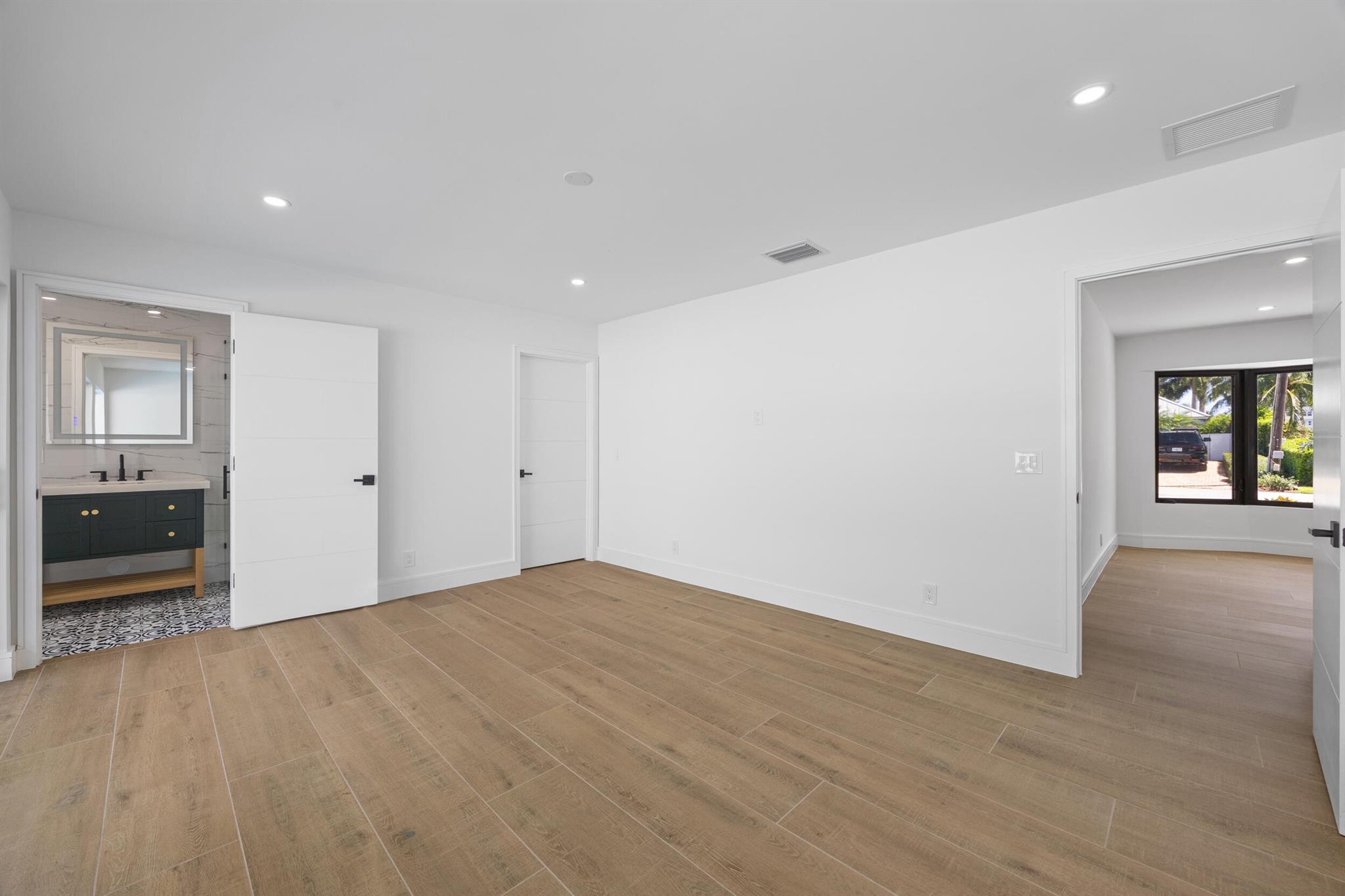 VENETIAN ISLES 3RD SEC - Residential