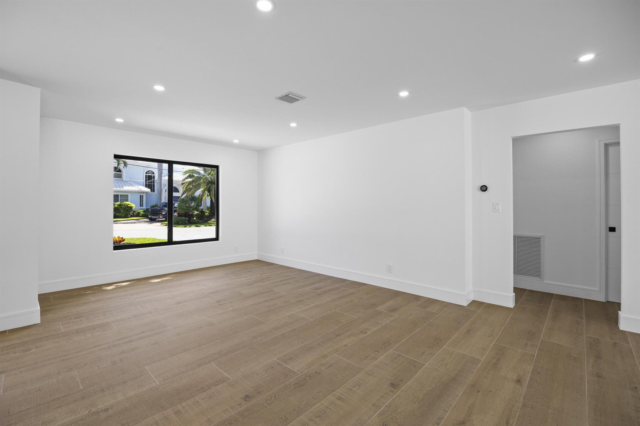 VENETIAN ISLES 3RD SEC - Residential