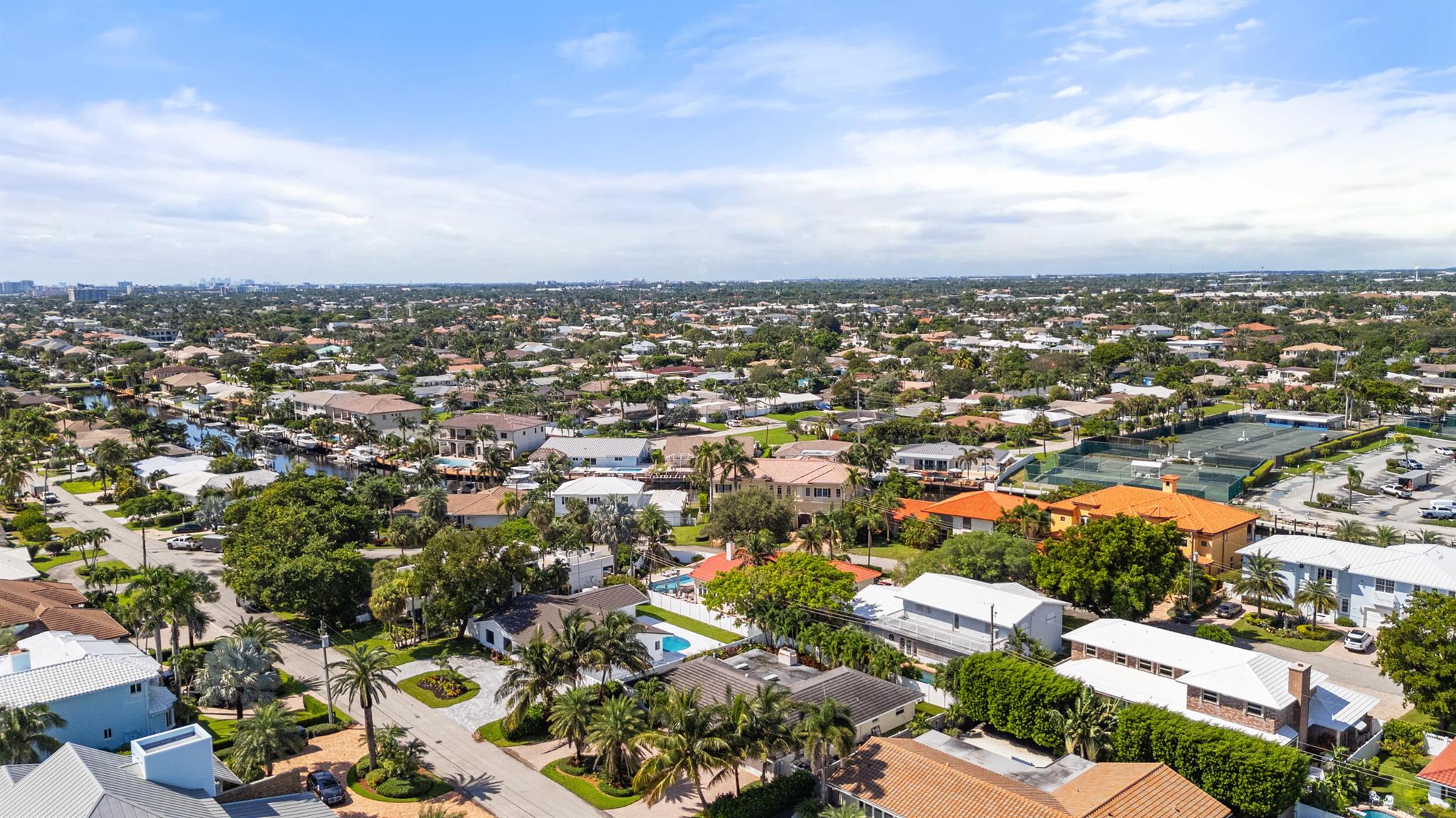 VENETIAN ISLES 3RD SEC - Residential