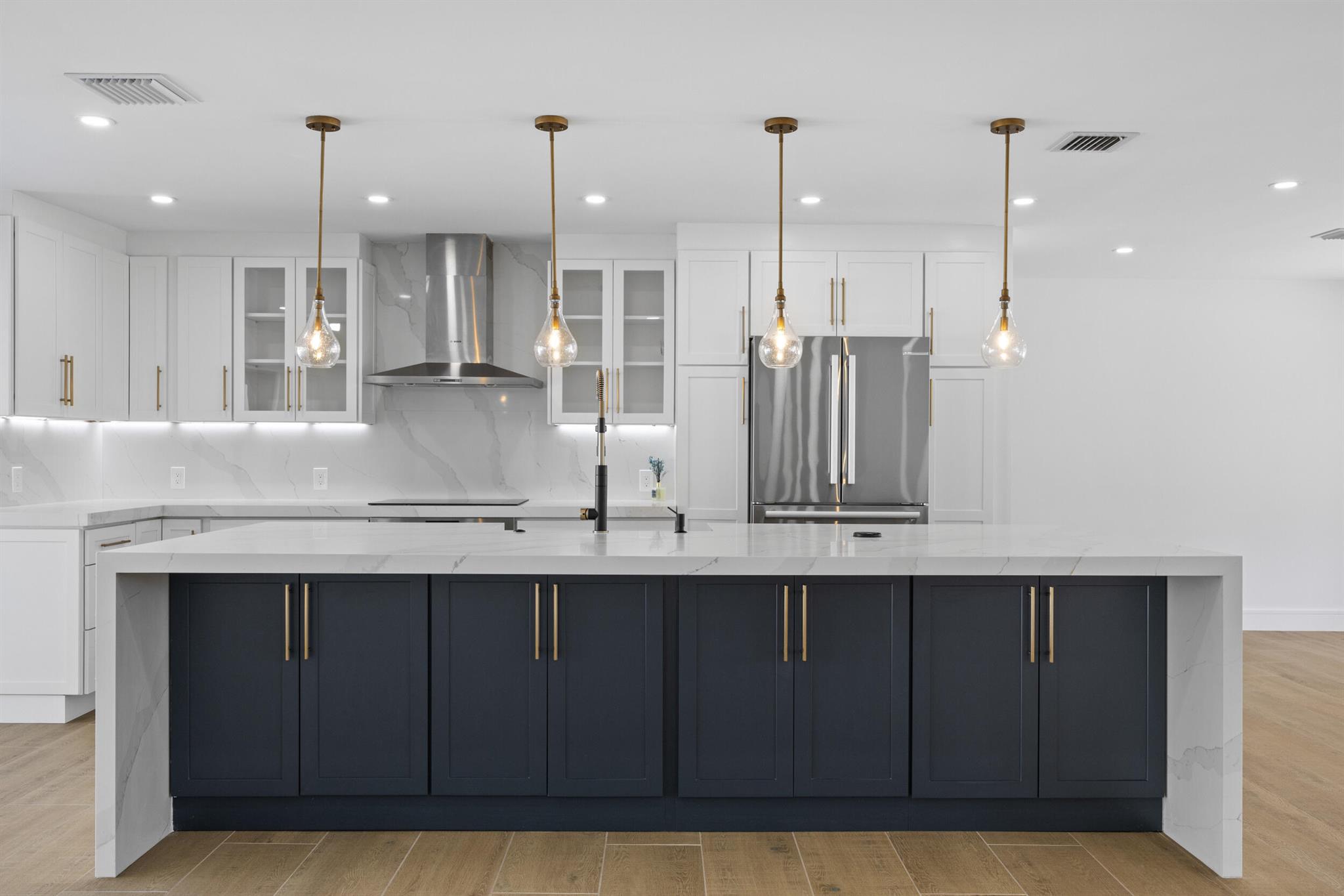 VENETIAN ISLES 3RD SEC - Residential