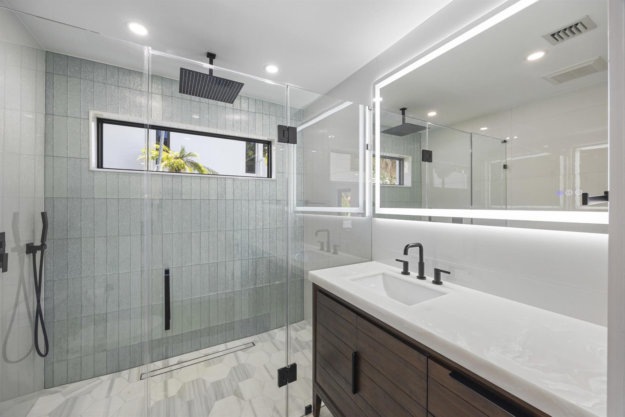 VENETIAN ISLES 3RD SEC - Residential