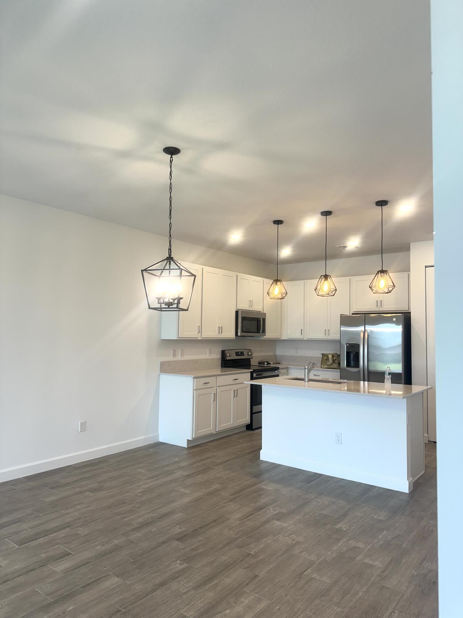 DELRAY TRAILS AT VILLA DELRAY PUD - Residential Lease
